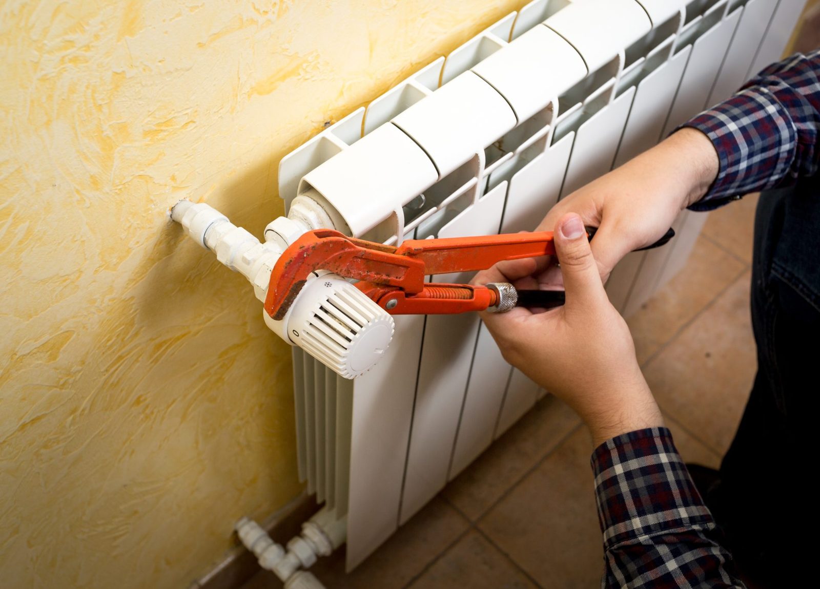 Montáž radiátoru a termostatické hlavice